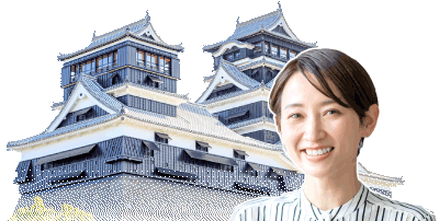 熊本城と女性スタッフ